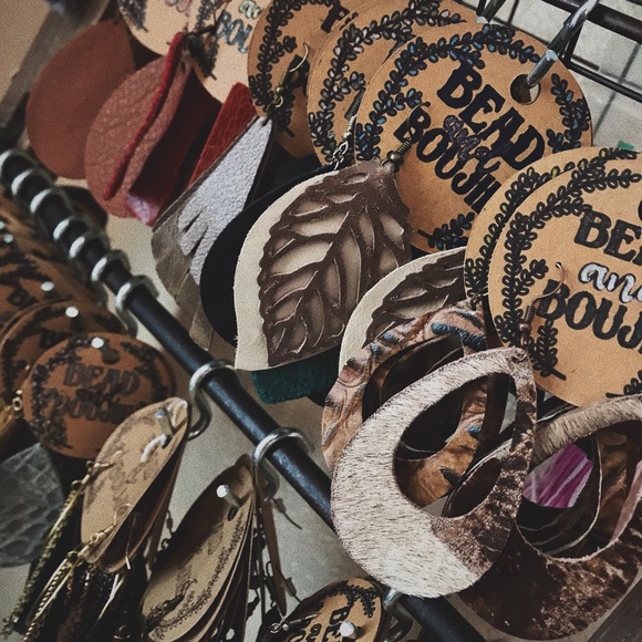 Genuine Brown & White Cow Hide Leather Cut Out Teardrop Dangle Earrings - Picture 5 of 12
